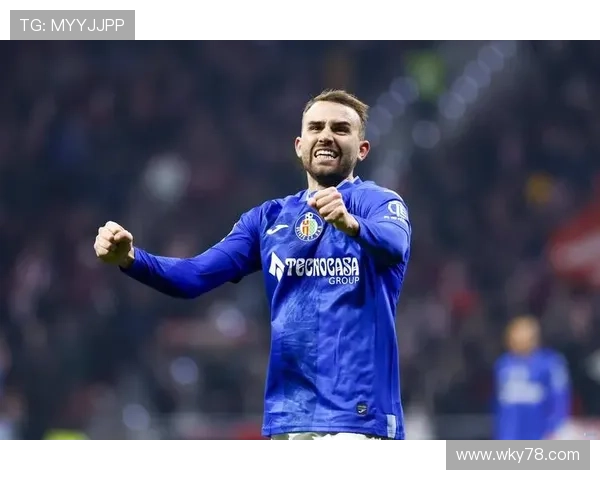 德拉富恩特：双后腰组合助力球队攻防